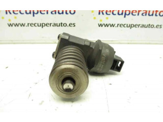 Форсунка 038130073AG Skoda Octavia Mk2 (1Z)