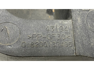 Передний держатель бампера