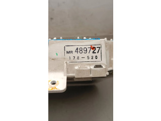 Панель приборов 178520, 489727 Mitsubishi Space Wagon
