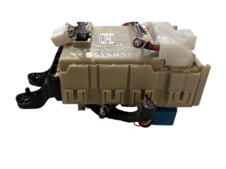 Pojistková skříňka 8273005720, 308512H14 Toyota Avensis T270 2012