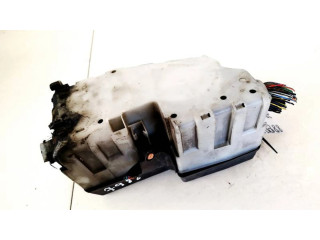 Pojistková skříňka Mazda 5 2006