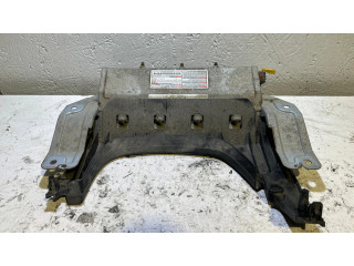 Подушка безопасности для колен 7030A241, 617622400C Mitsubishi ASX