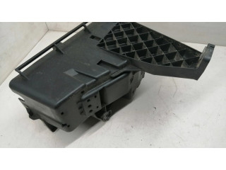 Pojistková skříňka 30797010 Volvo XC70 2007