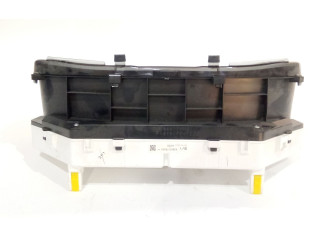 Přístrojová deska Lexus CT 200H 2011 8380076040