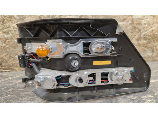 Держатель крышки лампы заднего фонаря