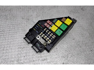 Блок предохранителей YQE000210   Rover 75  