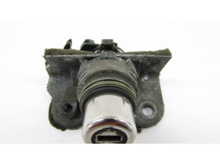 Замок багажника     BMW 7 E65 E66 2001-2008 года