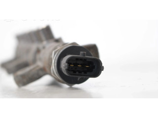 Топливная рампа 8200954113A, 0445214196   Renault Trafic II (X83) 2.0  для двигателя M9RE780