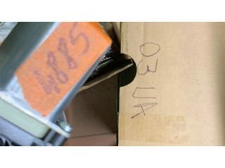 Передний двигатель механизма для подъема окон