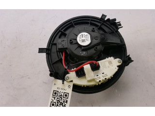 Вентилятор печки    5WB819015A, R0-1624J   Volkswagen Golf VIII