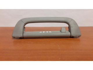 Передняя ручка