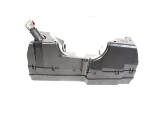 Блок предохранителей 8X2T14A003AA, AX2314290AHA Jaguar XF X250