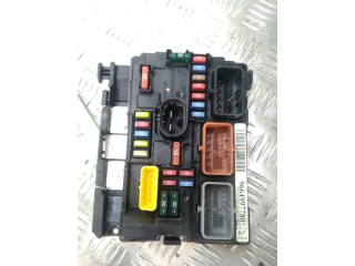 Pojistková skříňka 654588 Citroen C3 Picasso 2009