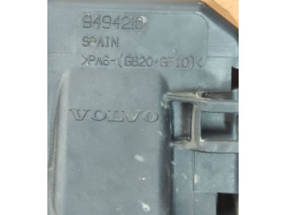 Блок предохранителей  9494210   Volvo V70    