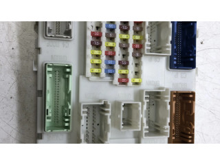 Блок предохранителей F1DT14A073DF, 0670006421   Ford Focus    