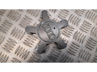 Заводская крышка (крышки) от центрального отверстия колеса