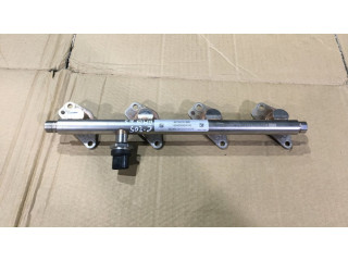 Vstřikovací lišta A2700701595, A2781530728 Mercedes-Benz C AMG W205 pro benzínový motor 4.0