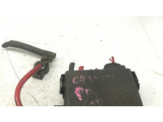 Плюсовый провод (аккумулятора)