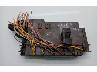 Блок предохранителей P8200031557, 3002760 Renault Clio II