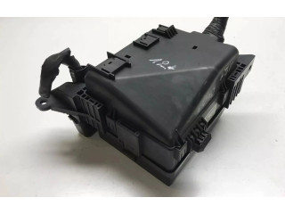 Блок предохранителей 307040343 Mitsubishi Outlander