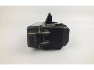 Блок предохранителей 8386P1 Toyota Corolla Verso AR10