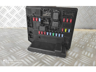 Pojistková skříňka 284B7JD02A Nissan Qashqai 2009