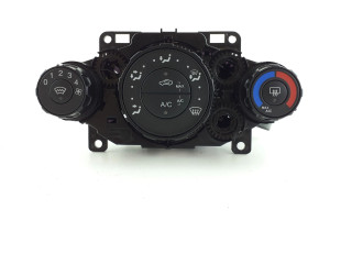 Блок управления кондиционера воздуха / климата/ печки (в салоне)       Ford Fiesta  2013 - 2017 года   