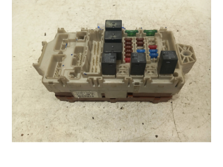 Блок предохранителей mr5878 Mitsubishi Outlander