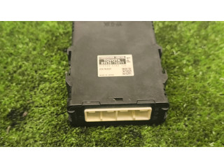 Блок управления коробкой передач 8953576011 Lexus CT 200H