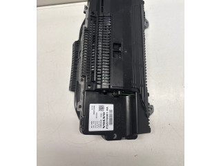 Přístrojová deska Volvo XC60 2019 0263719348, P32276901