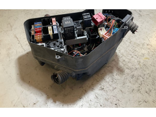 Pojistková skříňka Audi Q7 4L 2014