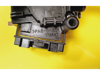 Ручка стеклоочистителей 173647 Daihatsu Trevis