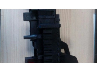   Pojistková skříňka 168298, AG043   Mercedes-Benz E A207 2010