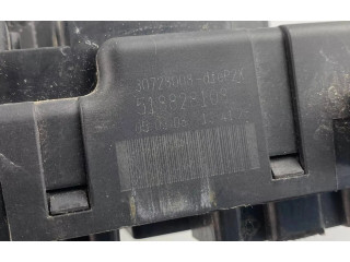 Блок предохранителей 8678449, 518828017   Volvo XC90    