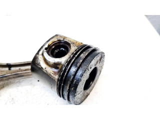 Píst Toyota Corolla E120 E130 pro naftový motor 2.0