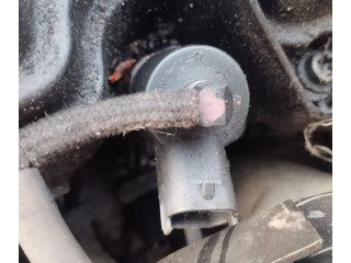 Vstřikovač 0445110276 Opel Zafira B