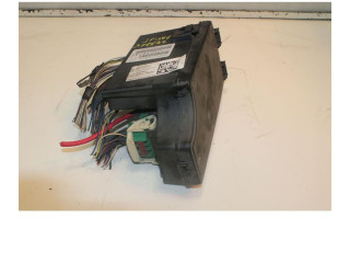 Блок предохранителей 8IG1F2L1 Jeep Patriot