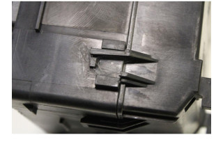 Блок предохранителей 8688040, 318789120 Volvo C70