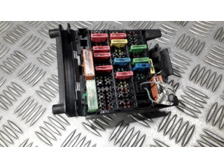 Pojistková skříňka 90505470 Opel Omega B1 1996