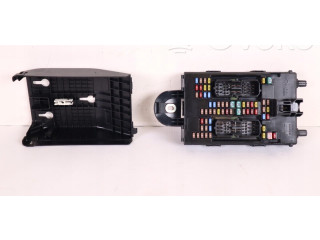 Блок предохранителей 32209198 Volvo XC90