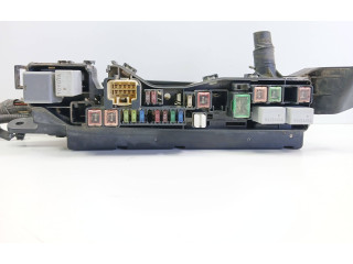 Блок предохранителей  5136YA1   Toyota Corolla Verso AR10    