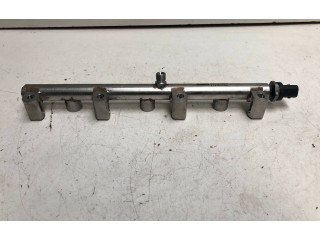 Топливная рампа 273150454 Maserati Ghibli