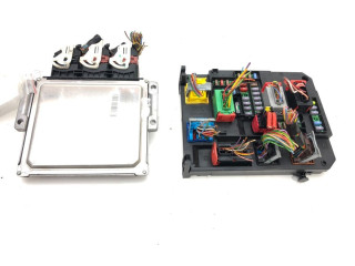 Блок управления двигателем Блок управления Citroen DS4