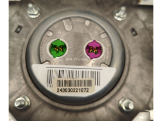 Подушка безопасности водителя 8691650, 15583330070139   Volvo V70