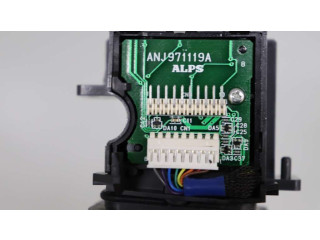 Ручка стеклоочистителей 31268567   Volvo S80