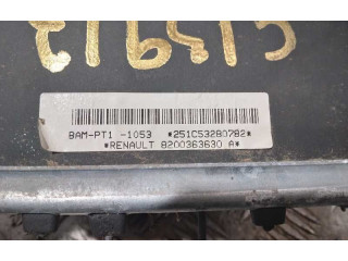 Подушка безопасности водителя 8200363630   Renault Clio II