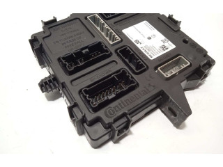 Řídící jednotka 284B13925R Renault Clio IV 2020