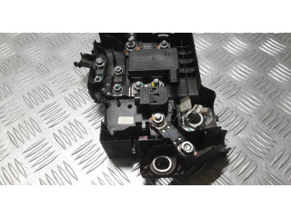 Блок предохранителей 32200334, 31473877 Volvo XC40