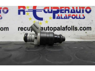 Форсунка MR988977 Mitsubishi Colt CZ3