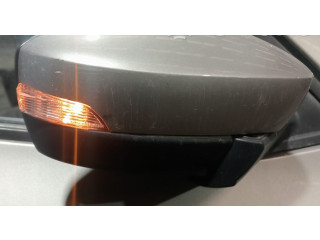 Зеркало электрическое Skoda Fabia Mk3 (NJ) 2015 - 2021 года